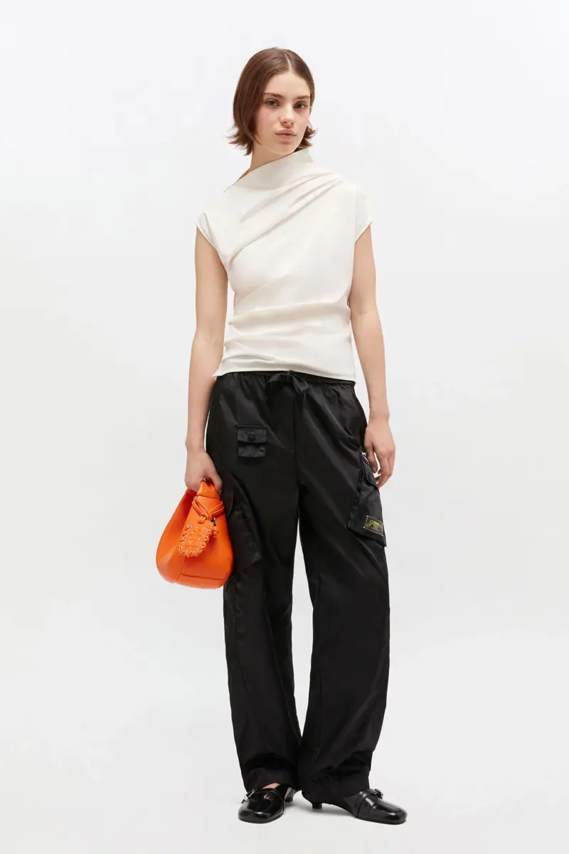 Ivoorkleurige top met ruches