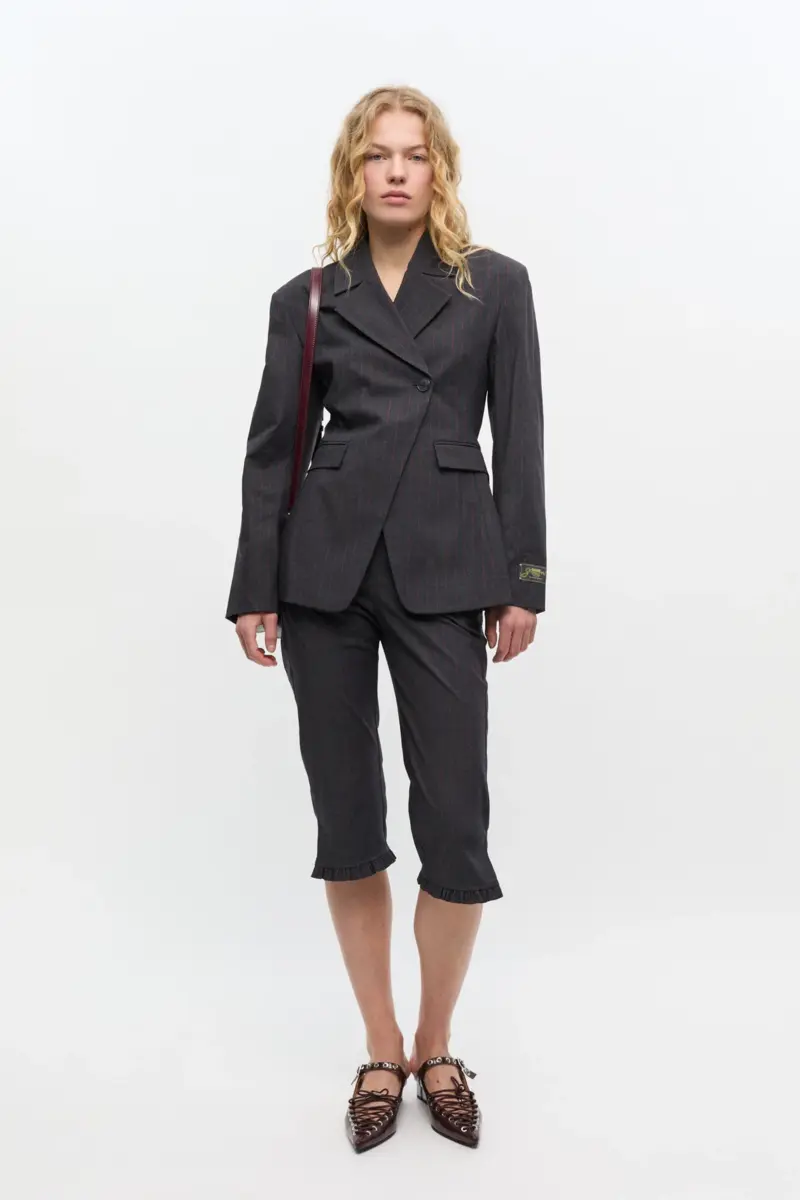 Zwarte capribroek met krijtstreep