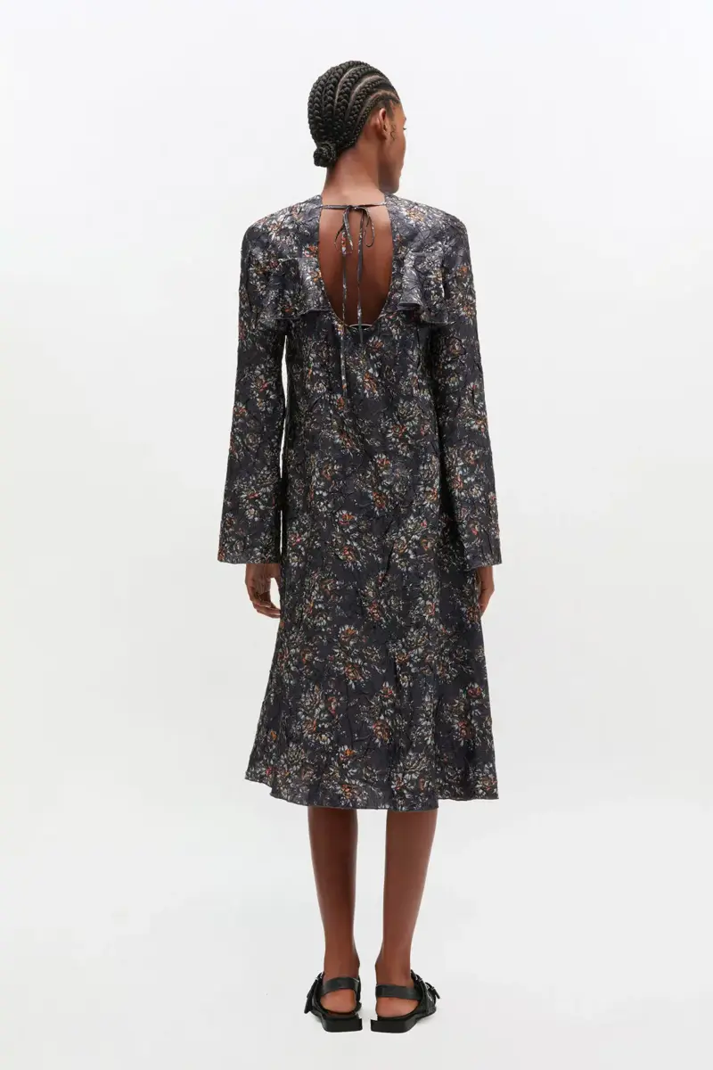 Zwarte jurk met bloemenprint en ruches